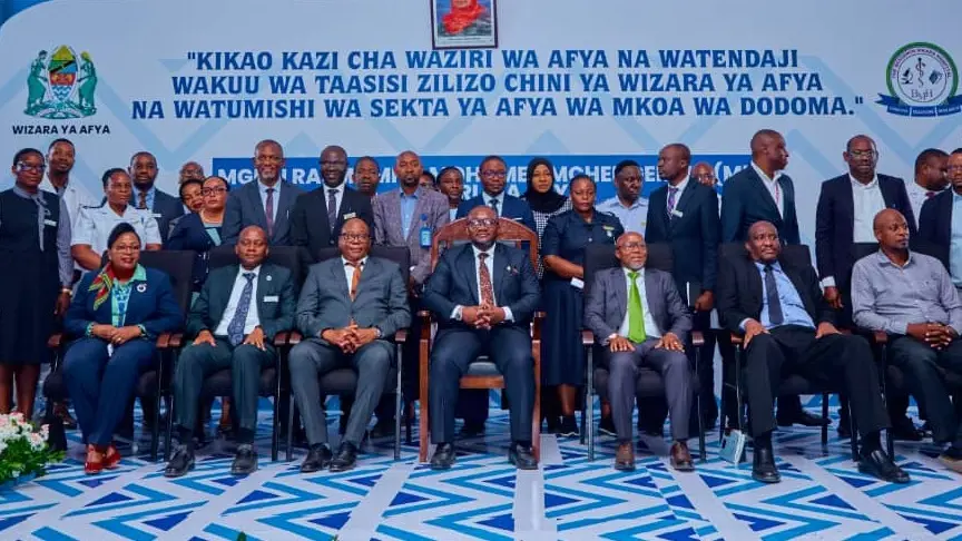 Waziri wa Afya Mhe. Mohamed Omary Mchengerwa atembelea Hospi ...