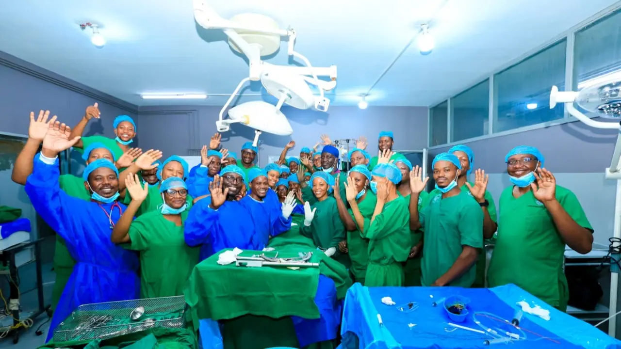 BMH NA UDOM WAIWEZESHA BUGANDO KUPANDIKIZA FIGO KWA MARA YA ...