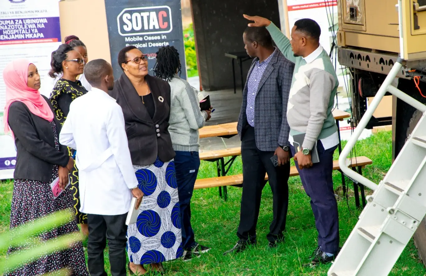 KAMBI YA MADAKTARI BINGWA NA BINGWA BOBEZI WA HOSPITALI YA BENJAMIN MKAPA YAANZA WILAYANI IRAMBA MKOANI SINGIDA, WANANCHI WAITIKIA