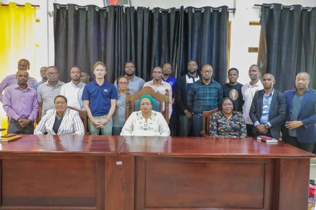 SERIKALI YA MKOA WA SINGIDA KUWEKA PROGRAMU YA KUWAITA MADAKTARI BINGWA WABOBEZI WA BMH KUTOA MATIBABU KWENYE WILAYA ZA MKOA WA SINGIDA